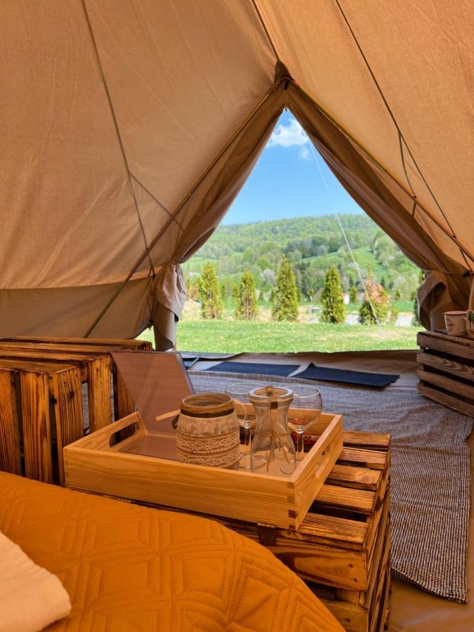 Отель Glamping Bieszczady Z Jacuzzi I Basenem Солина Экстерьер фото