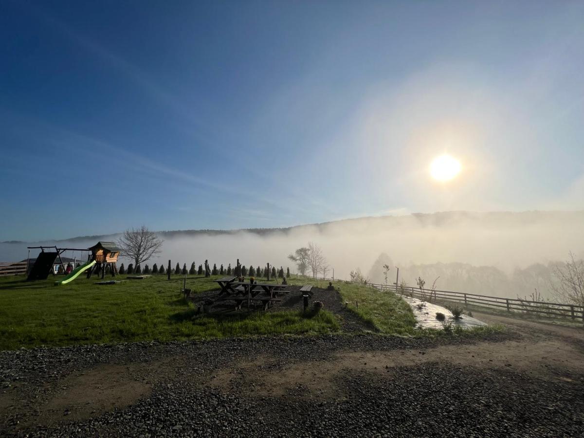 Отель Glamping Bieszczady Z Jacuzzi I Basenem Солина Экстерьер фото