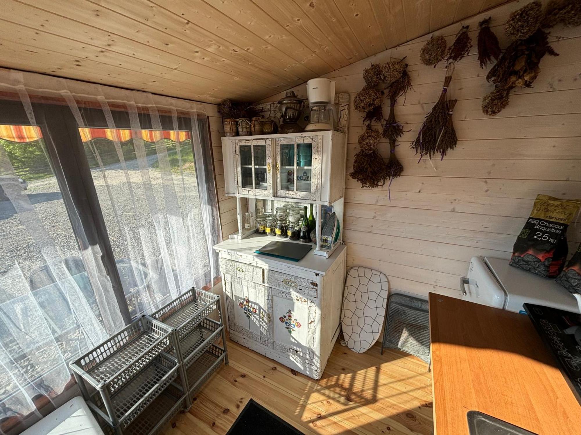 Отель Glamping Bieszczady Z Jacuzzi I Basenem Солина Экстерьер фото